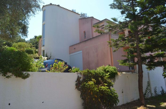 Image No.19-3 Bed House for sale