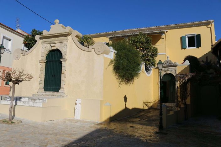 Image No.2-Maison de 3 chambres à vendre à Karousades