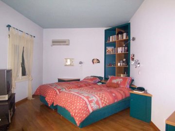 6474babc-03b1-41f4-8877-d4ee0d7212a8