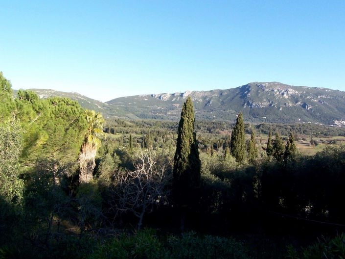 Image No.4-Maison de 4 chambres à vendre à Doukades