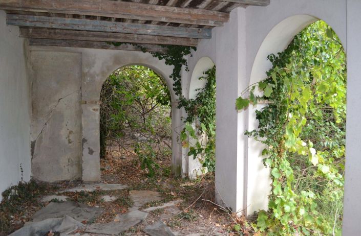 Image No.12-Propriété de 12 chambres à vendre à Makrades