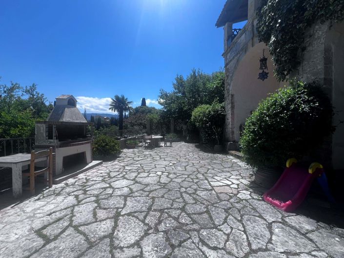 Image No.2-Maison de 5 chambres à vendre à Corfou