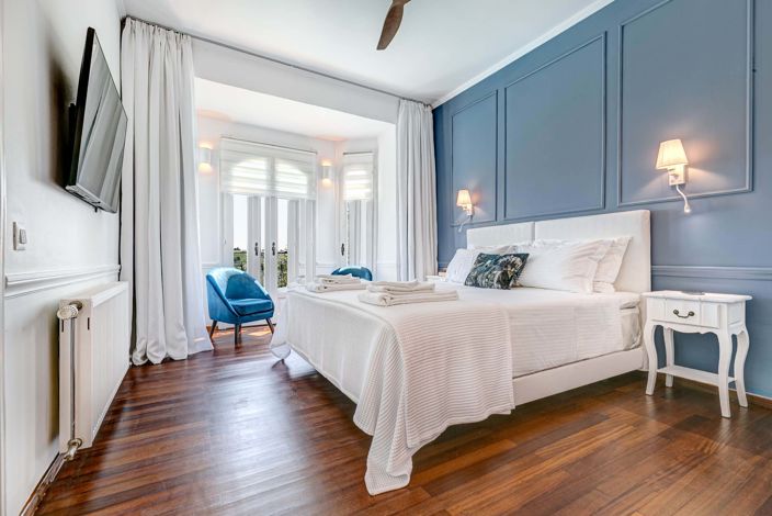 Image No.16-6 Bed House for sale