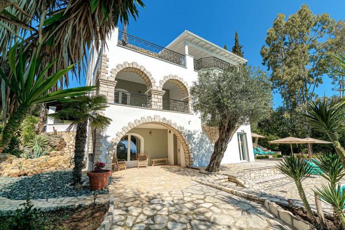 Image No.3-6 Bed House for sale