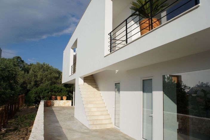 Image No.15-4 Bed House for sale