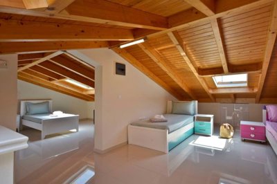 583ffa1c-74b2-4951-a3d0-ca77e119c7c3