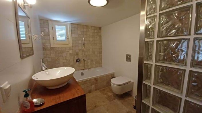 Image No.14-3 Bed House for sale