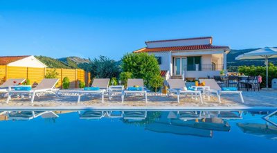 44682635-d532-4e54-9e20-c0953d84dd2e