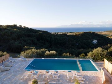 c14b0767-83c0-4007-87d3-59ee1556f3e9