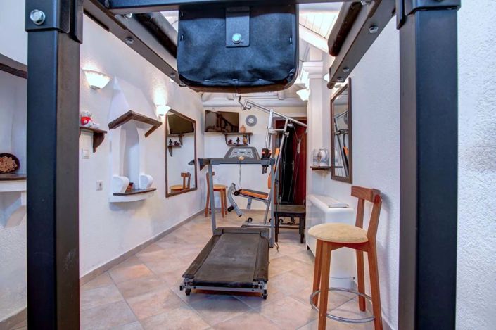 Image No.23-9 Bed House for sale