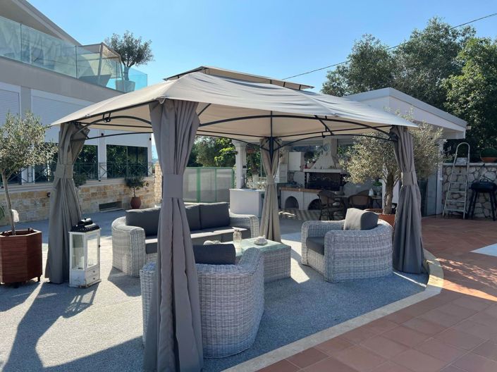 Image No.5-9 Bed House for sale