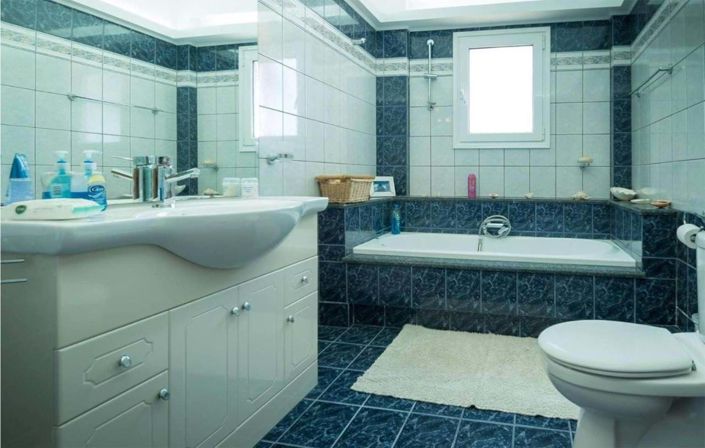 Image No.13-4 Bed House for sale