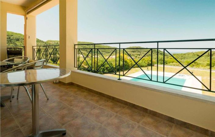 Image No.14-4 Bed House for sale