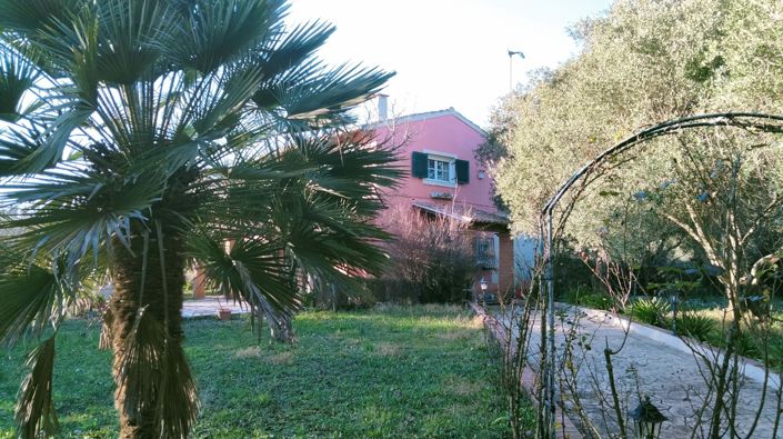 Image No.2-Maison de 2 chambres à vendre à Corfou