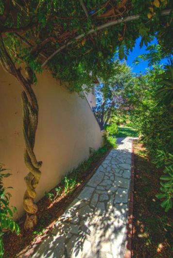 Image No.4-Un hôtel de 10 chambres à vendre à Corfou