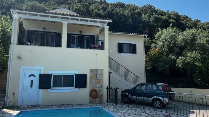 Image No.2-Maison de 3 chambres à vendre à Corfou