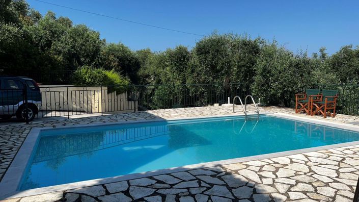 Image No.3-Maison de 3 chambres à vendre à Corfou