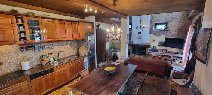 Image No.3-3 Bed House for sale