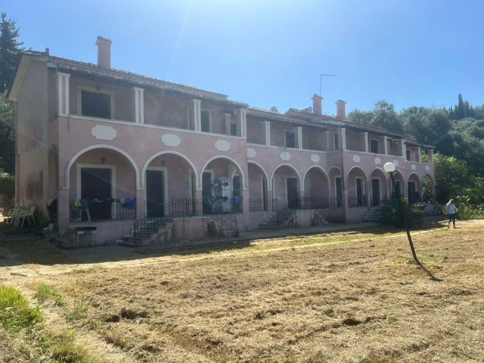 Image No.4-16 Bed Apartment for sale