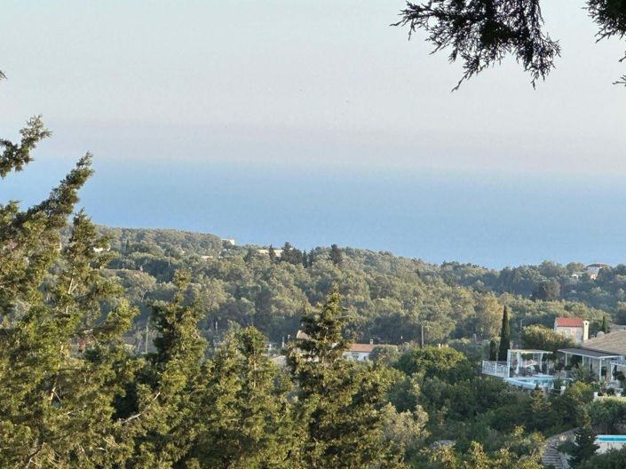 Image No.3-Terre à vendre à Corfou