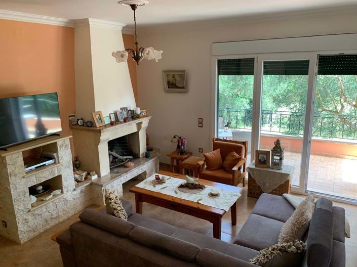 Image No.6-2 Bed House for sale