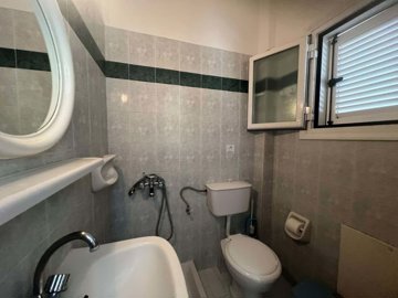 0f4479ae-00bf-4a04-9f42-b76e1b15617b