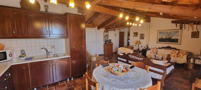 Image No.3-Propriété de 12 chambres à vendre à Lefkimmi