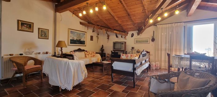 Image No.5-Propriété de 12 chambres à vendre à Lefkimmi