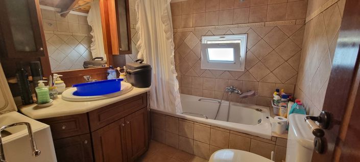 Image No.7-Propriété de 12 chambres à vendre à Lefkimmi