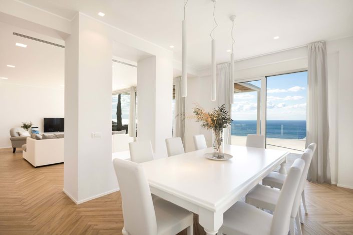 Image No.17-3 Bed House for sale