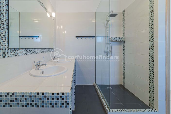 Image No.22-Maison de 4 chambres à vendre à Ano Korakiana