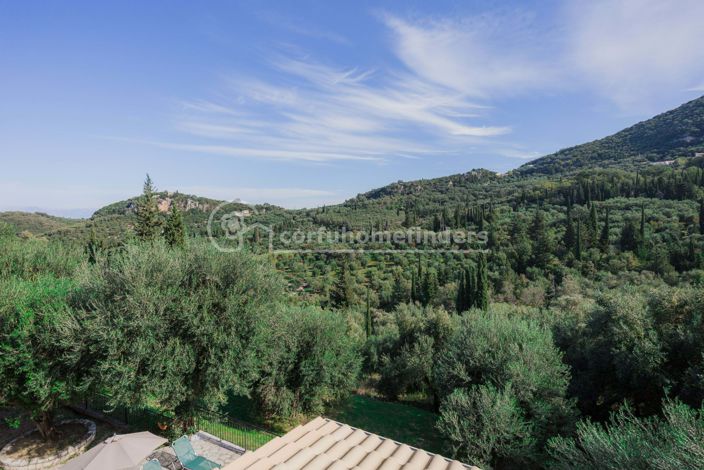 Image No.14-3 Bed House for sale