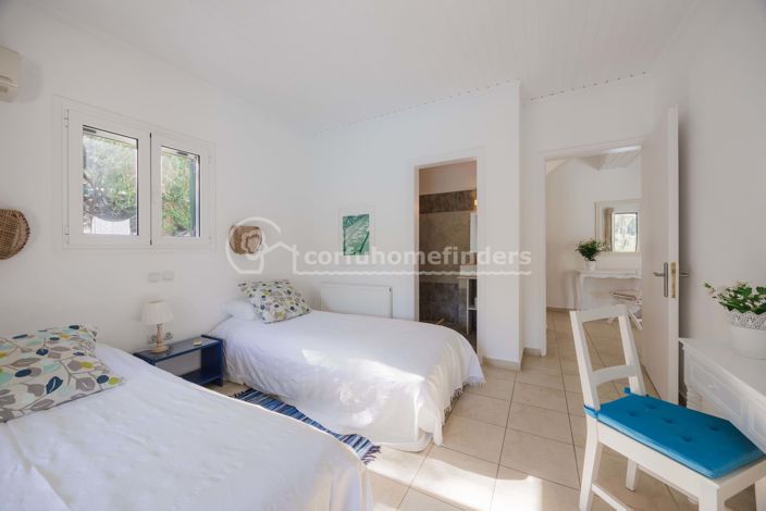 Image No.18-3 Bed House for sale