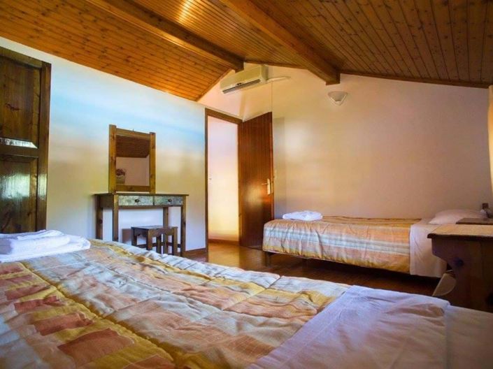 Image No.5-Un hôtel de 24 chambres à vendre à Corfou