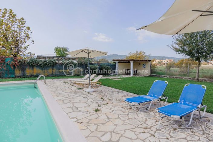 Image No.5-2 Bed House for sale