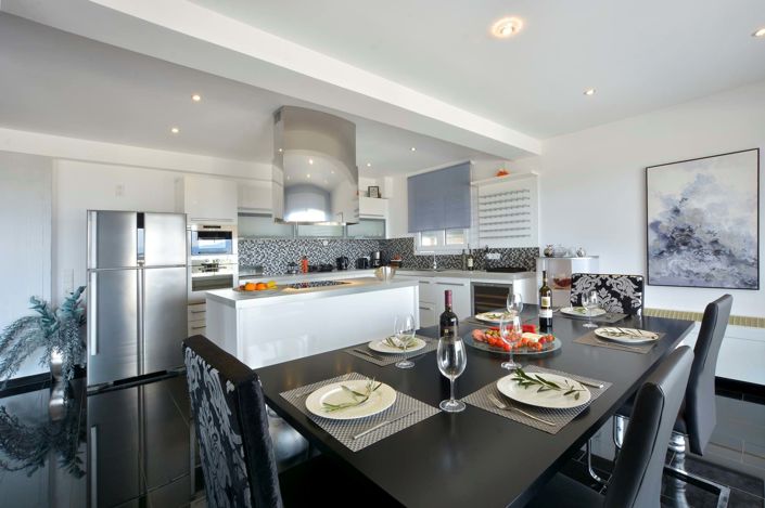 Image No.31-10 Bed House for sale