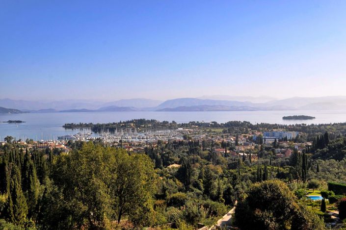 Image No.33-10 Bed House for sale