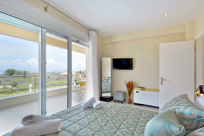 Image No.9-10 Bed House for sale