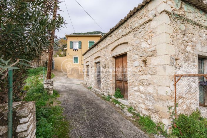 Image No.3-Propriété à vendre à Ano Korakiana