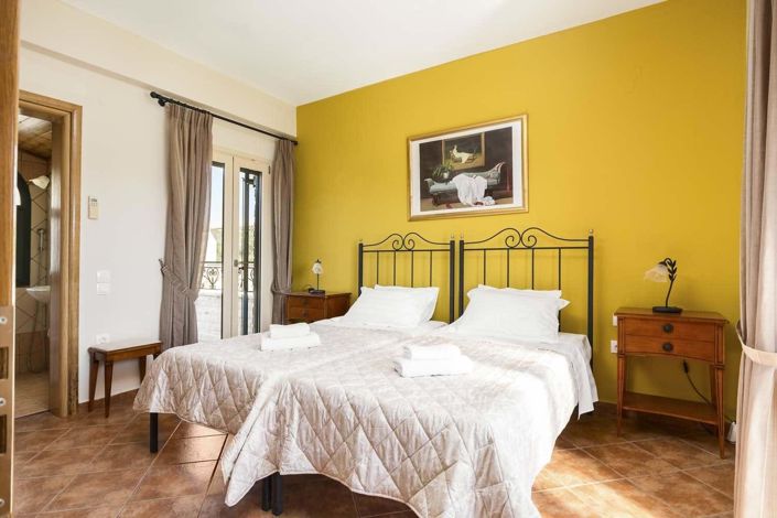 Image No.10-5 Bed House for sale