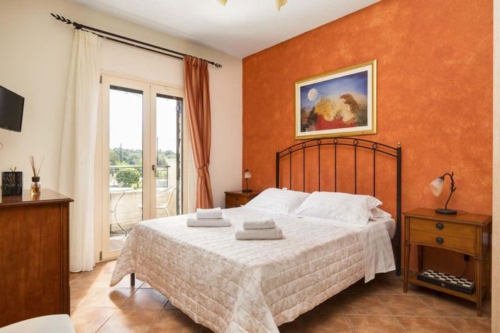 Image No.5-5 Bed House for sale