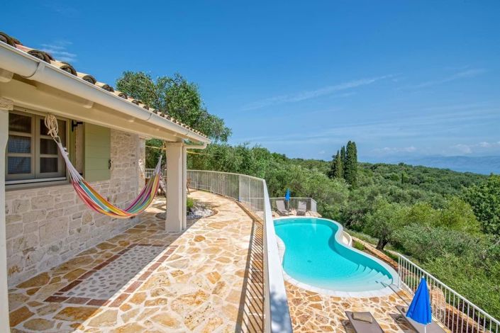 Image No.2-Maison de 3 chambres à vendre à Kassiopi