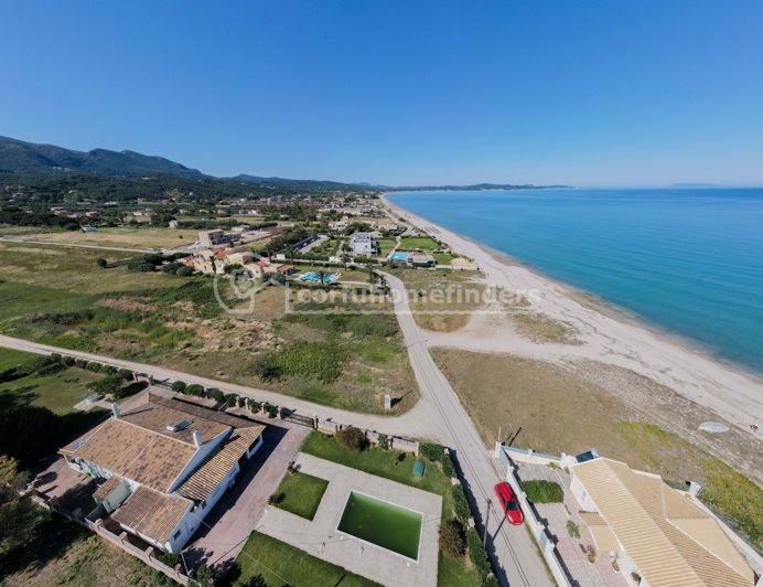 Image No.4-Terre de 4 chambres à vendre à Acharavi