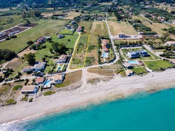 3bc06690-3052-44ab-9c66-00943471d043