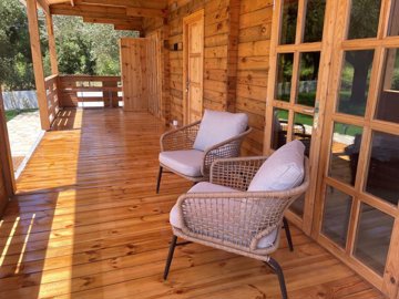 edeb9625-e2e1-4b79-9871-a58dc67f3230