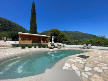 fe11b261-b2a6-4805-ba69-ea198dafc223