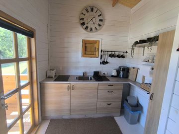 594d3ae6-c2cb-461b-8627-6573479b4495