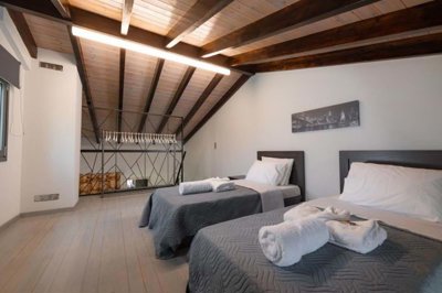 293c58e5-d1a1-41ca-aaa9-fa7423e75b7f