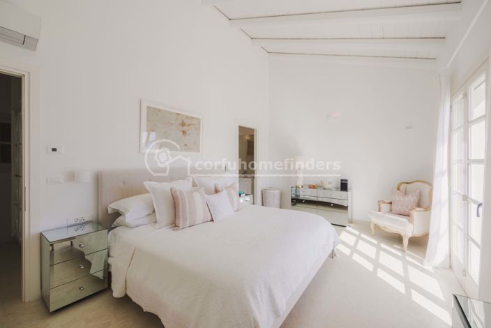 Image No.23-Maison de 4 chambres à vendre à Kassiopi