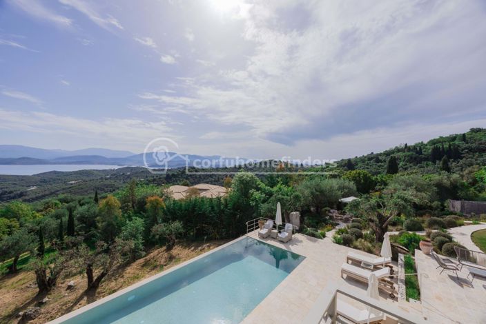 Image No.3-Maison de 4 chambres à vendre à Kassiopi